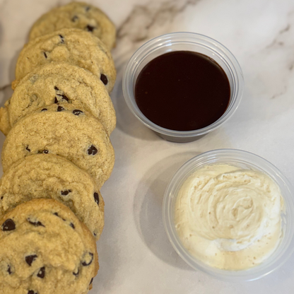 Dipping Box: Mini Chocolate Chip Cookies & Dips
